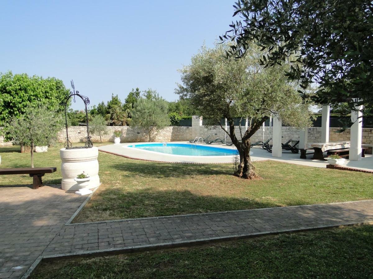 Apartments Villa Maran Umag Ngoại thất bức ảnh