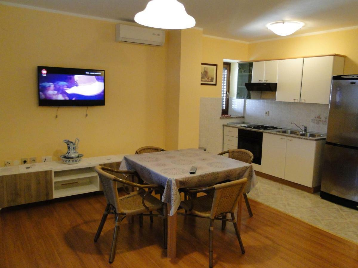 Apartments Villa Maran Umag Ngoại thất bức ảnh